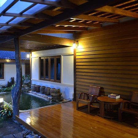 Tree Home Plus Накхонситхаммарат Экстерьер фото